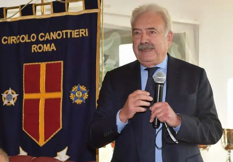 paolo vitale presidente del circolo canottieri roma  foto di bacco