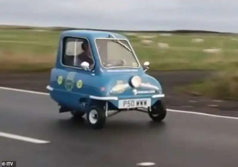 Peel P50 blu