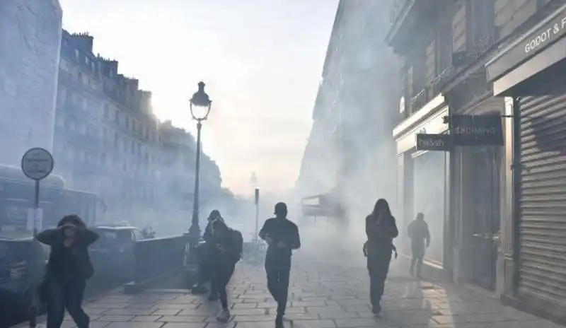 proteste degli studenti della sorbona 5