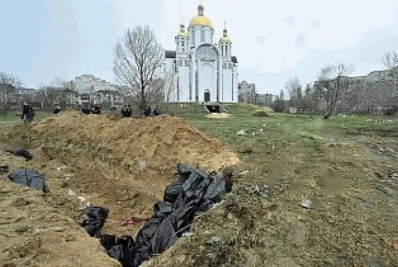 UCRAINA - CORPI DEI CIVILI MASSACRATI A BUCHA