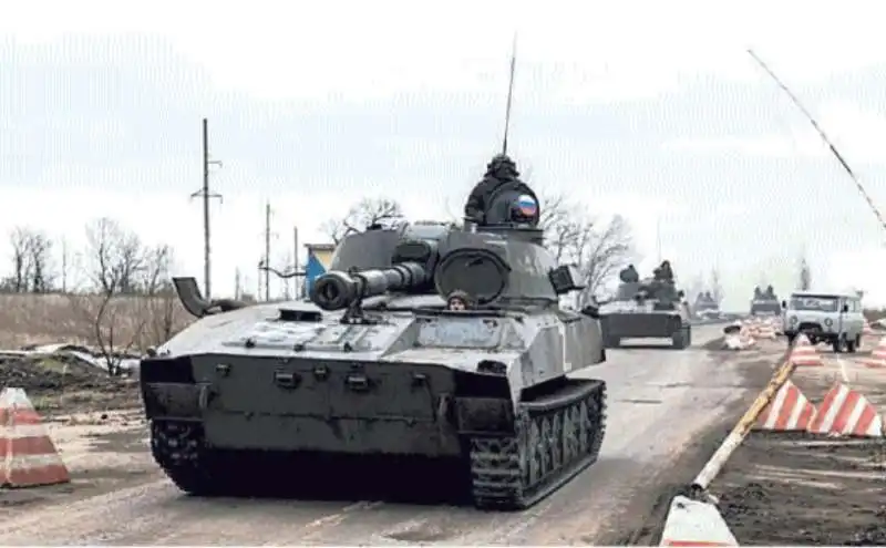 UCRAINA - TANK A MARIUPOL