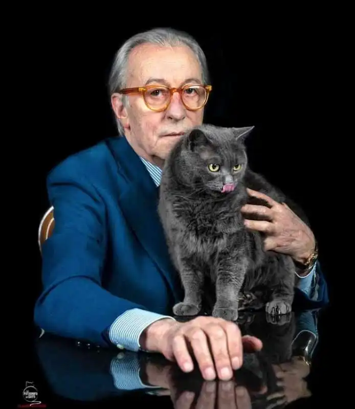 VITTORIO FELTRI E I GATTI