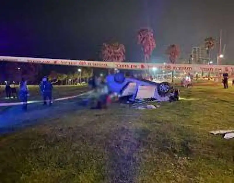 auto sulla folla a tel aviv 5