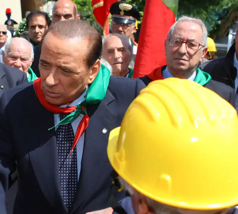 berlusconi a onna