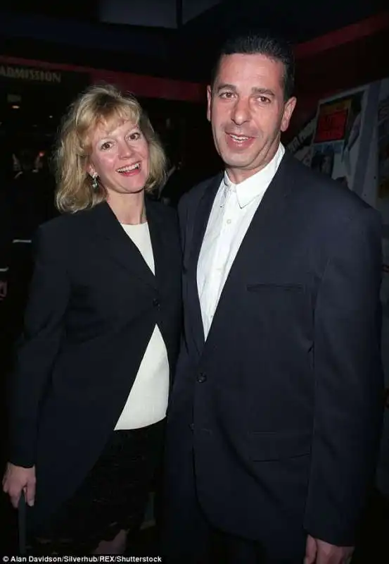 charles saatchi and phoebe saatchi