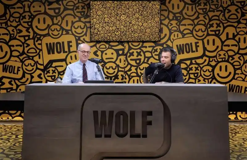 corrado passera ospite di fedez al podcast wolf    8