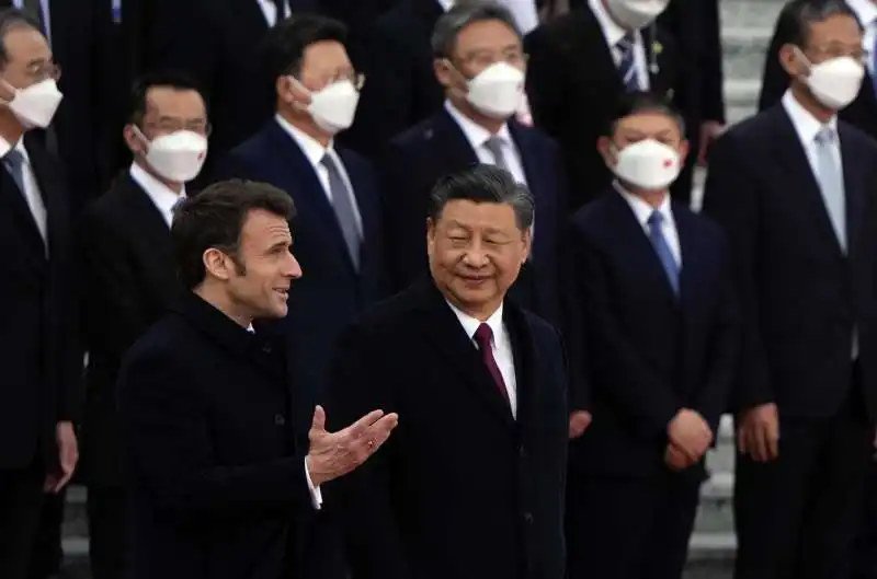 emmanuel macron e xi jinping a pechino 