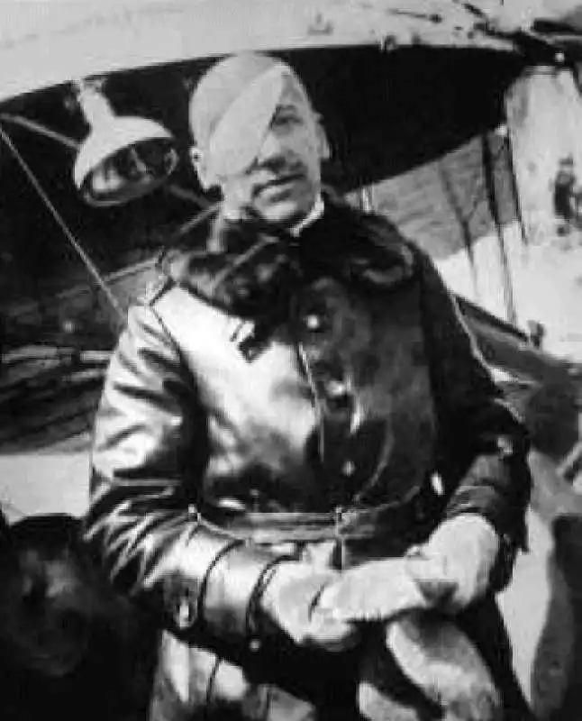 GABRIELE D'ANNUNZIO 