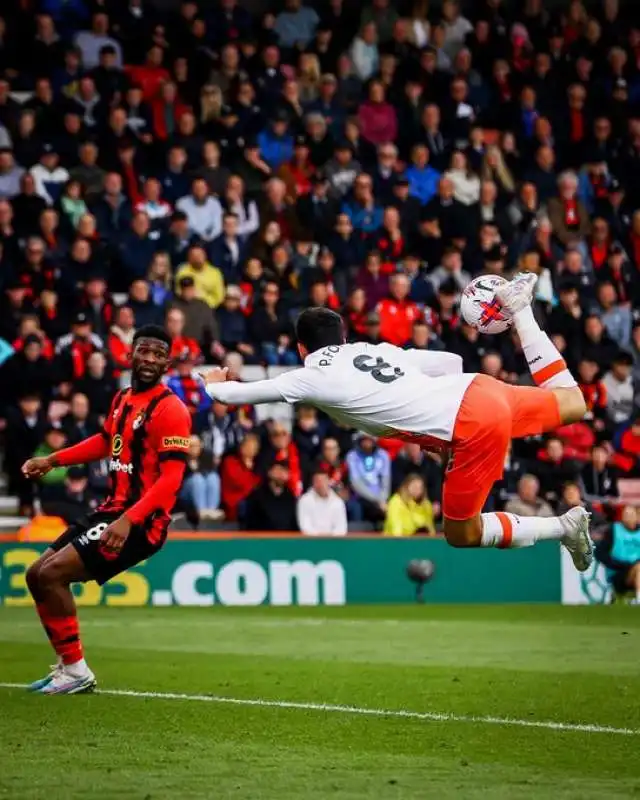 il gol di pablo fornals contro il bournemouth 