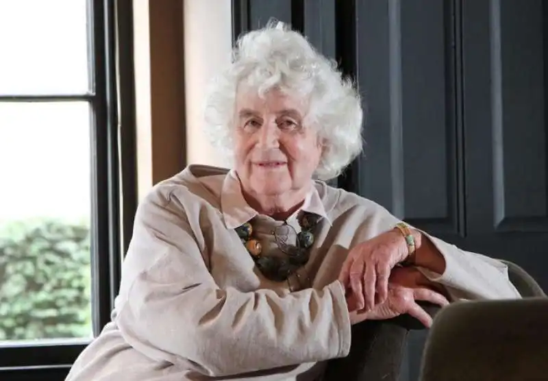 jan morris  6