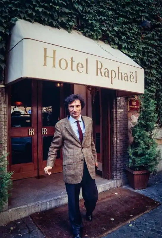 mario appignani cavallo pazzo hotel raphael