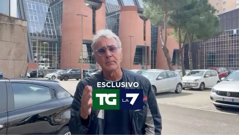 MASSIMO GILETTI FUORI DALLA PROCURA DI FIRENZE

