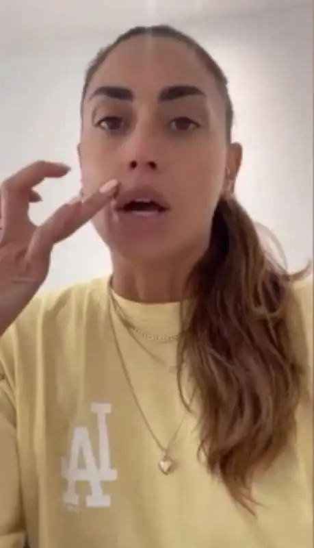 melissa satta su instagram contro gli hater    10