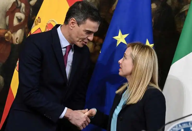 pedro sanchez e giorgia meloni 