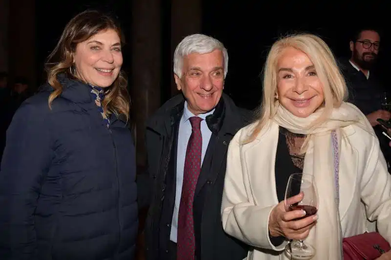 raffaella e luigi chiariello con francesca lo schiavo  foto di bacco