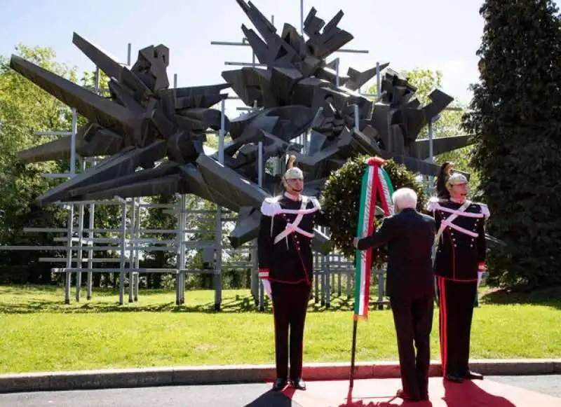 sergio mattarella a cuneo   25 aprile 2023. 