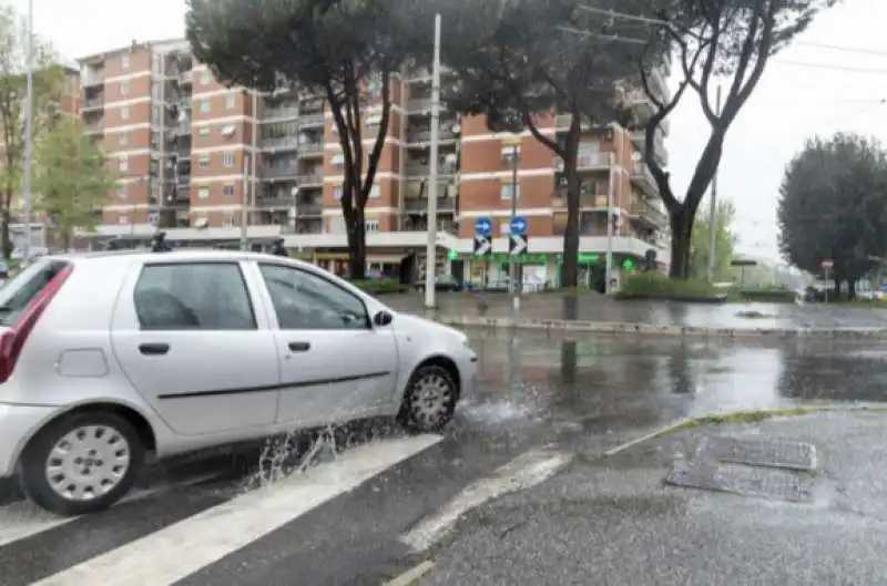 strade allagate a roma   2