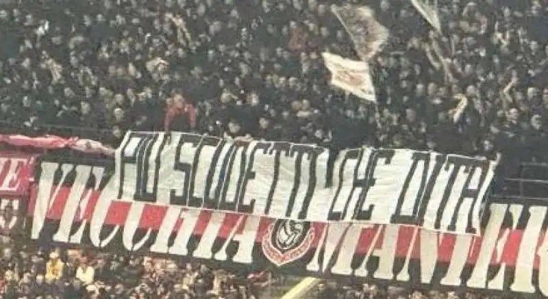 striscioni milan napoli 