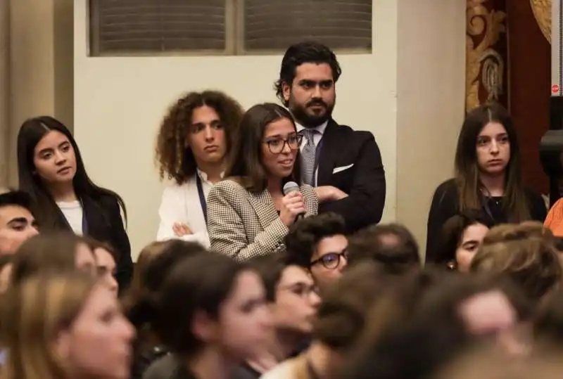 studente   incontro osservatorio permanente giovani editori con christine lagarde 1