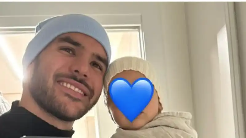 theo hernandez e il figlio