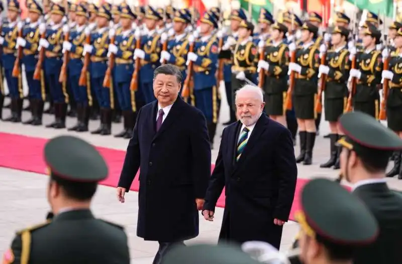 xi jinping accoglie lula a pechino  2