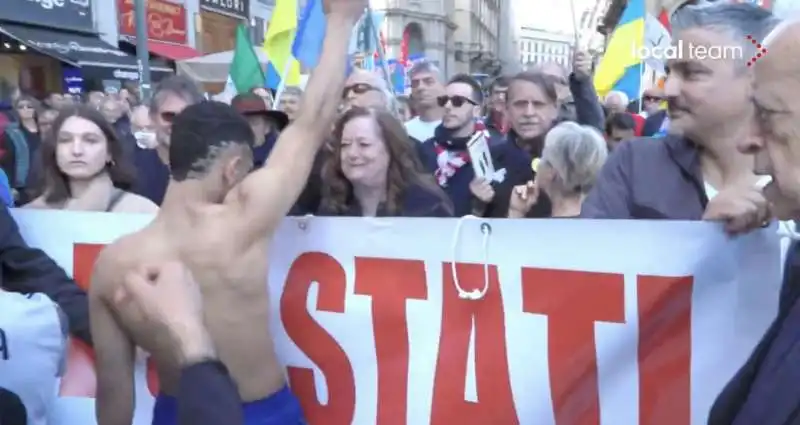 aggressione alla brigata ebraica   corteo del 25 aprile a milano   14