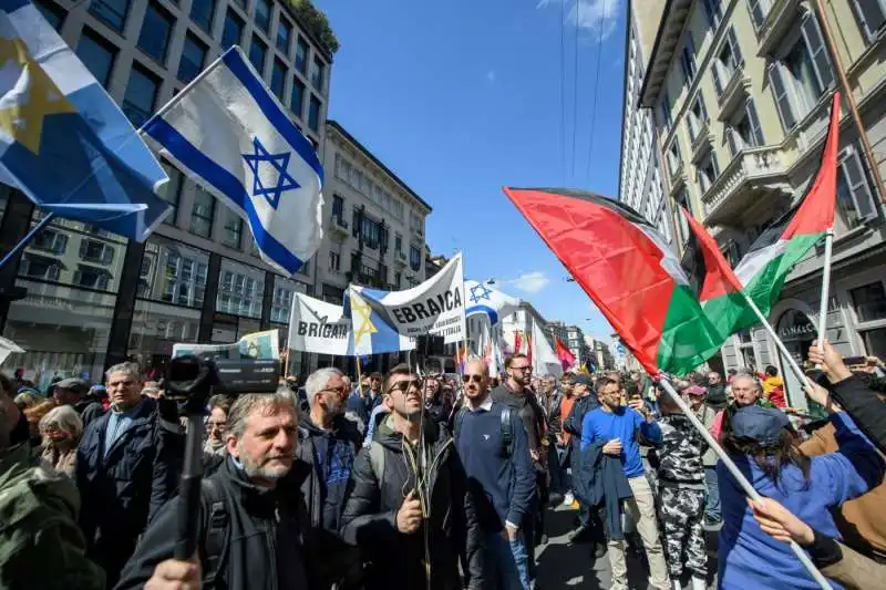 brigata ebraica vs filo palestinesi   corteo 25 aprile milano 3