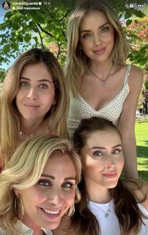 chiara ferragni con mamma e sorelle 