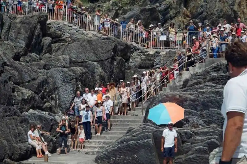 CINQUE TERRE - TURISTI