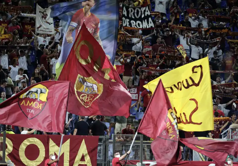 CURVA SUD - TIFOSI DELLA ROMA