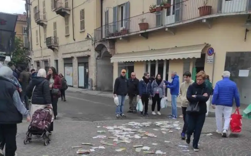 flash mob contro la ludopatia a brescia  