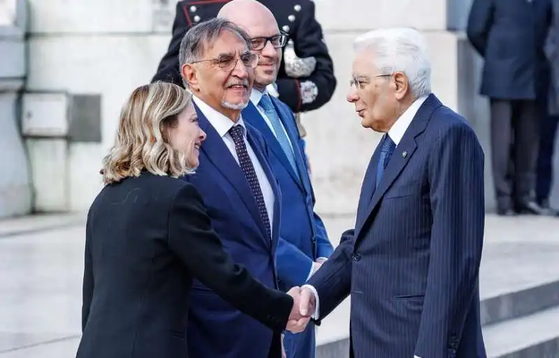 giorgia meloni   ignazio la russa   lorenzo fontana   sergio mattarella     25 aprile 2024   altare della patria