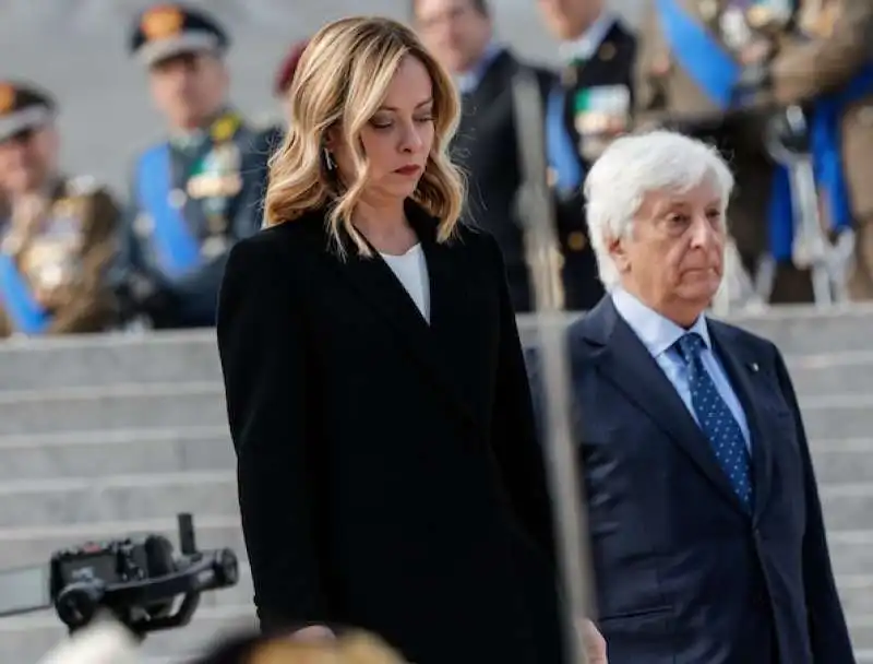 giorgia meloni   ugo zampetti   25 aprile 2024   altare della patria