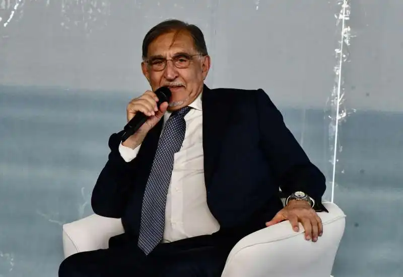 ignazio la russa   conferenza programmatica di fdi a pescara