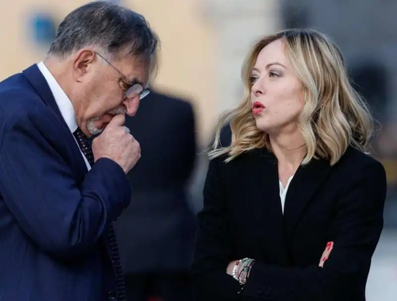 ignazio la russa   giorgia meloni.     25 aprile 2024   altare della patria