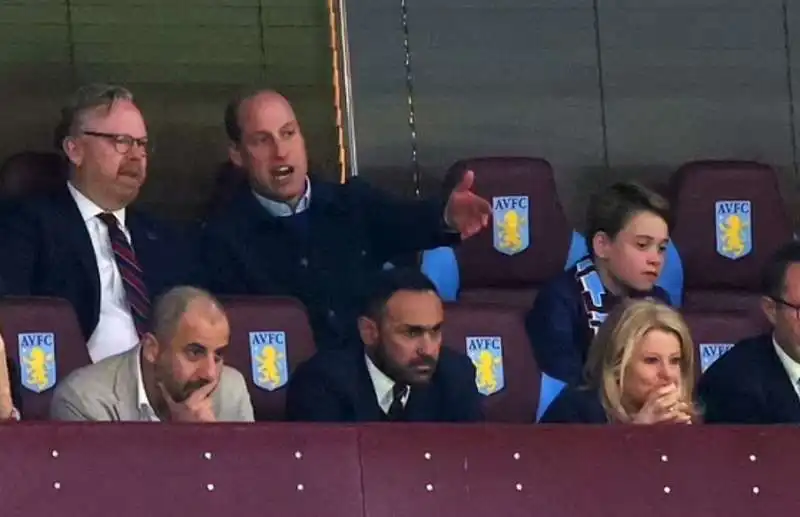 il principe william con il figlio george allo stadio 2