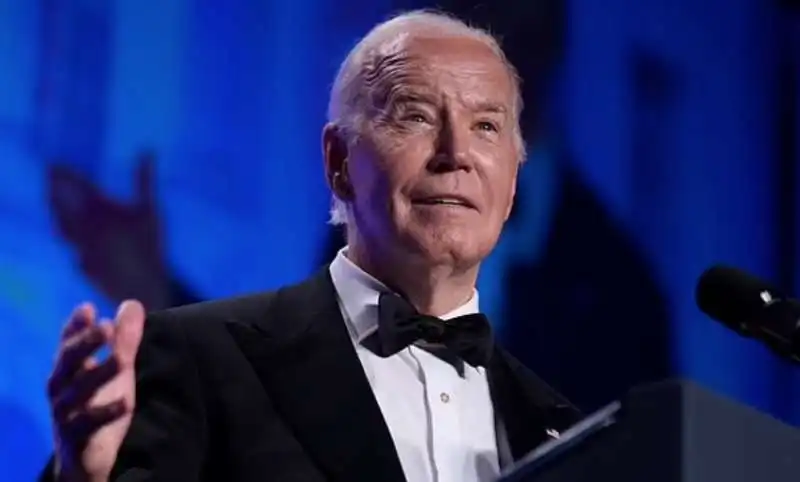 joe biden alla cena dei corrispondenti 2024