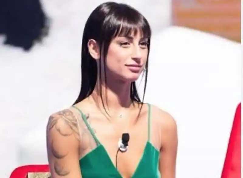 letizia petris 12