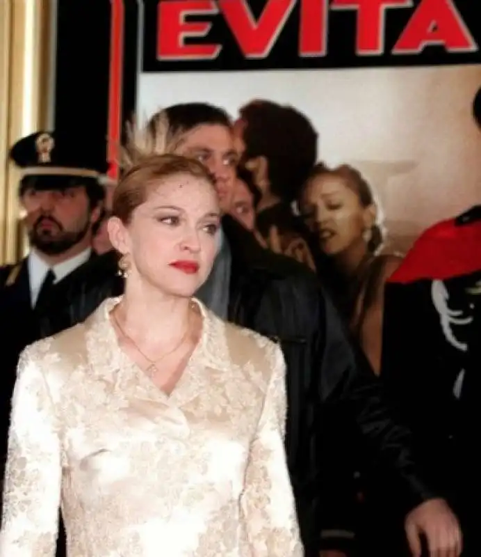 MADONNA - EVITA - ROMA 1995 