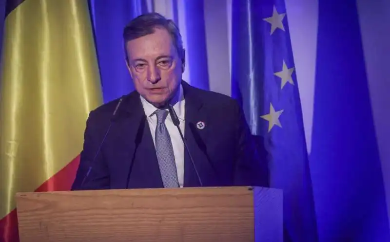 Mario Draghi alla  conferenza europea sui diritti sociali a La Hulpe