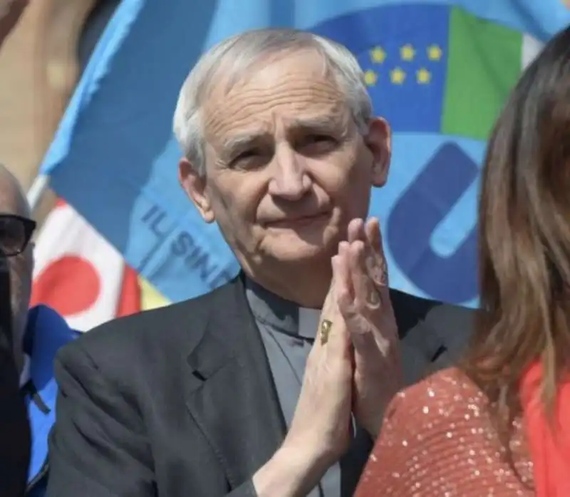 matteo maria zuppi alla manifestazione di cgil e uil a bologna