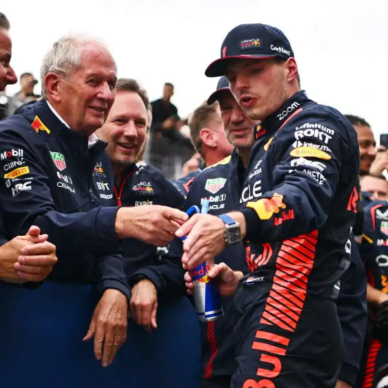  max verstappen  helmut marko 5