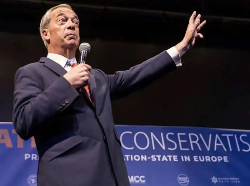 nigel farage   convention national conservatism   bruxelles  1