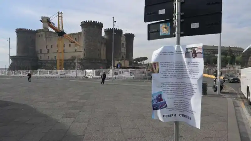 PROTESTA DEI TIFOSI DEL NAPOLI CONTRO DE LAURENTIIS, SQUADRA E STAMPA. 