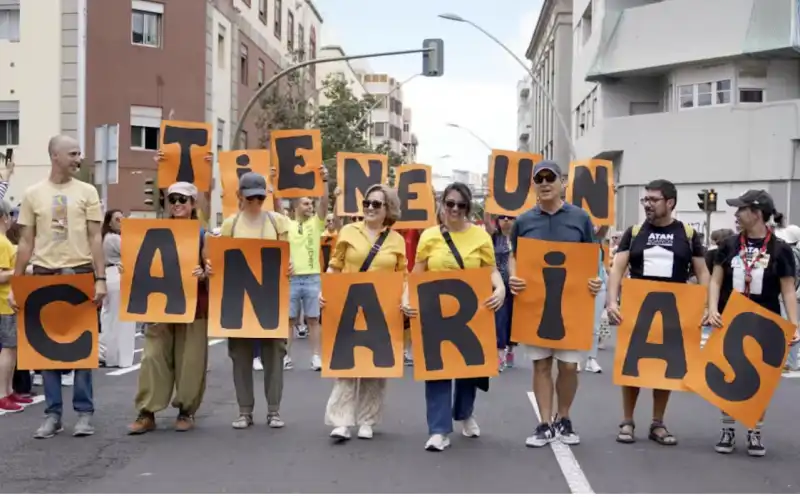 proteste contro il turismo di massa nelle canarie 3