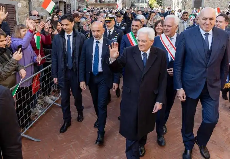 sergio mattarella a civitella in val di chiana   25 aprile 2024   10