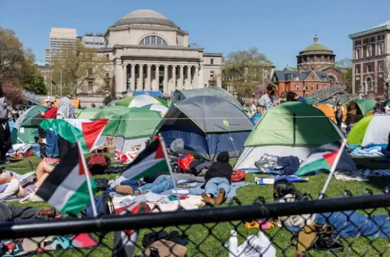 TENDE - ACCAMPAMENTO ANTI ISRAE ALLA COLUMBIA UNIVERSITY