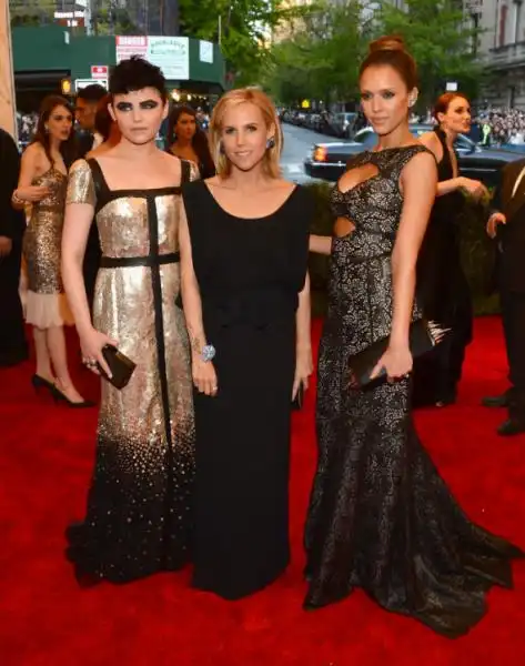 best tory burch accompanied jessica alba and ginnifer goodwin 