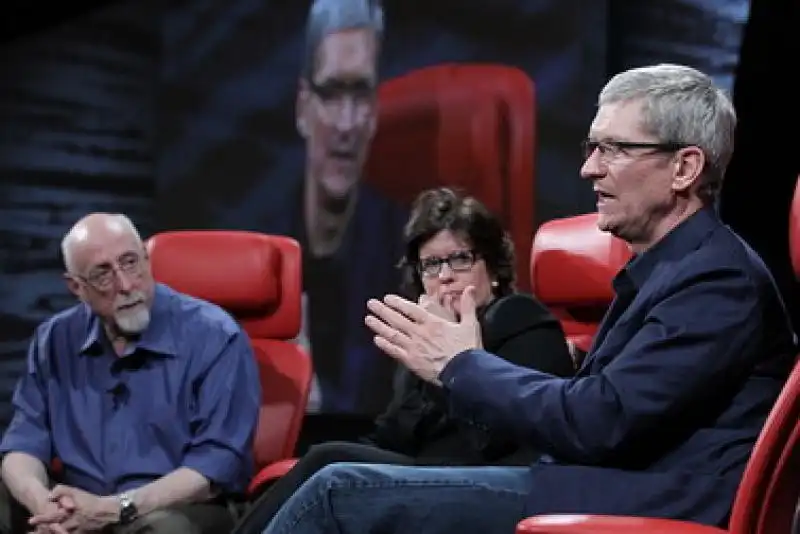 TIM COOK ALLA D11 CONFERENCE