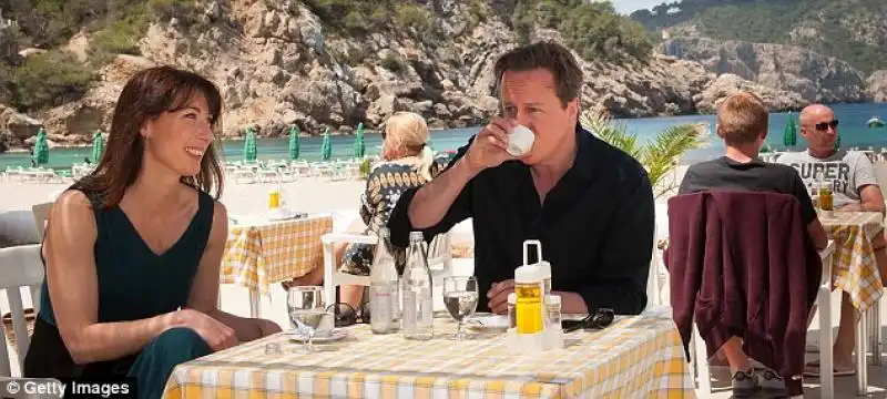 DAVID CAMERON E LA MOGLIE SAMANTHA A IBIZA 